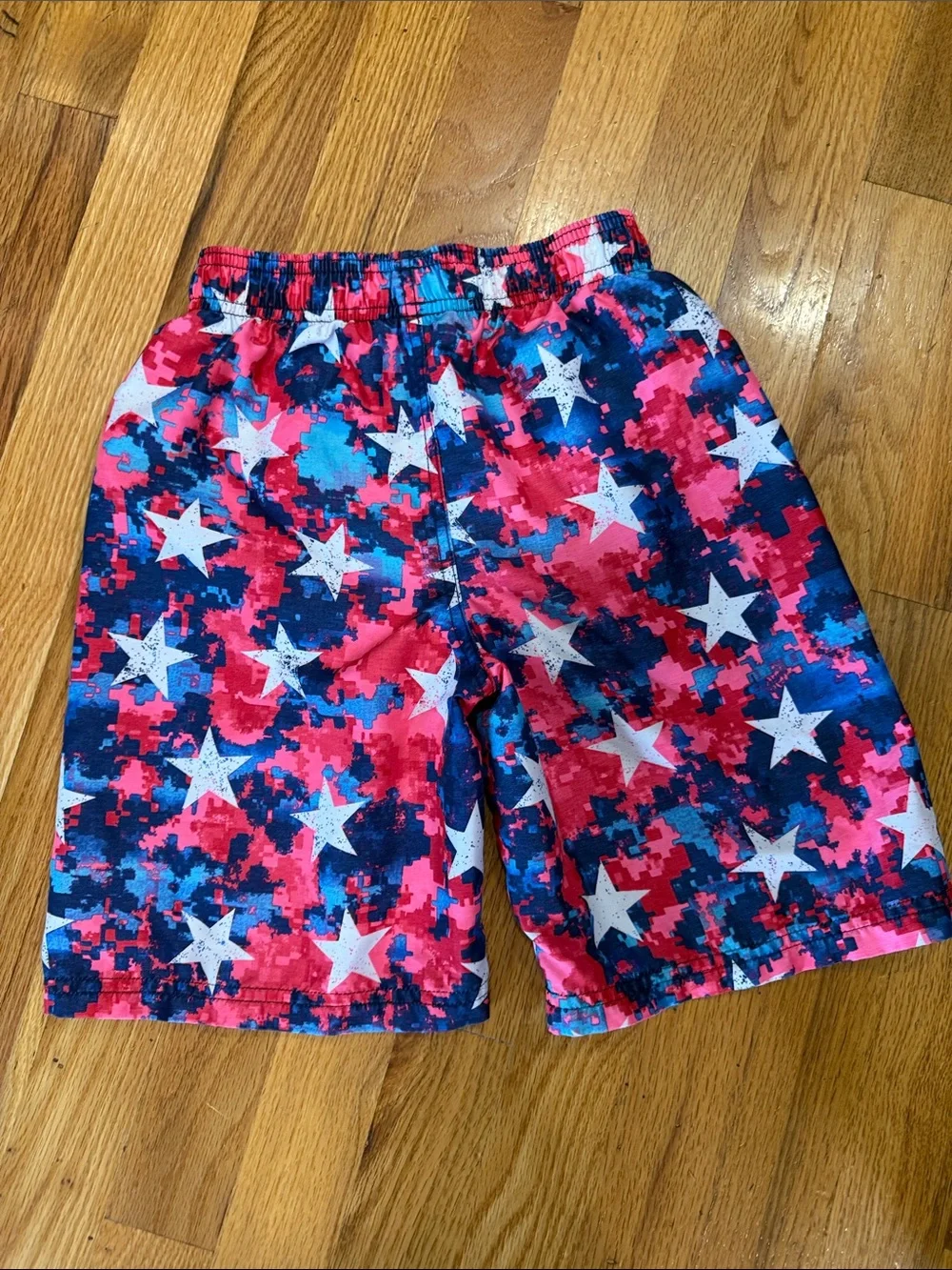 Under Armour Boys Size 7 Red, Blue, White Stars Swim Trunks